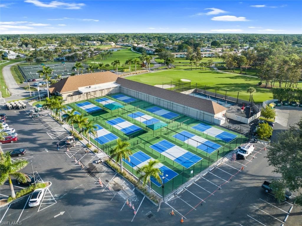 50 Glades BLVD # 1, NAPLES FL 34112-43