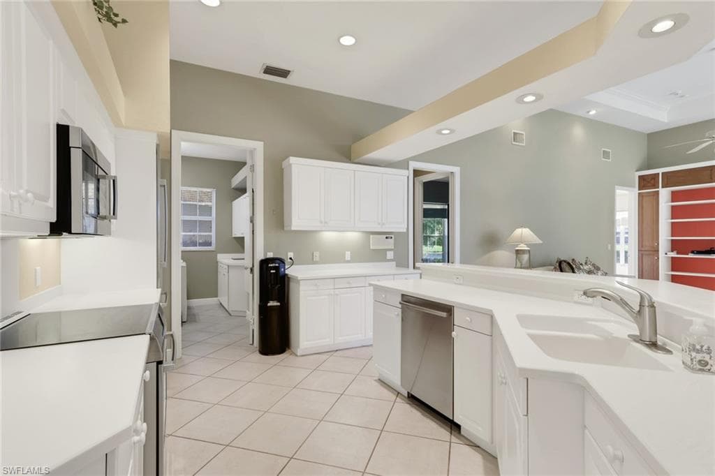 4594 Snowy Egret DR, NAPLES FL 34119-4