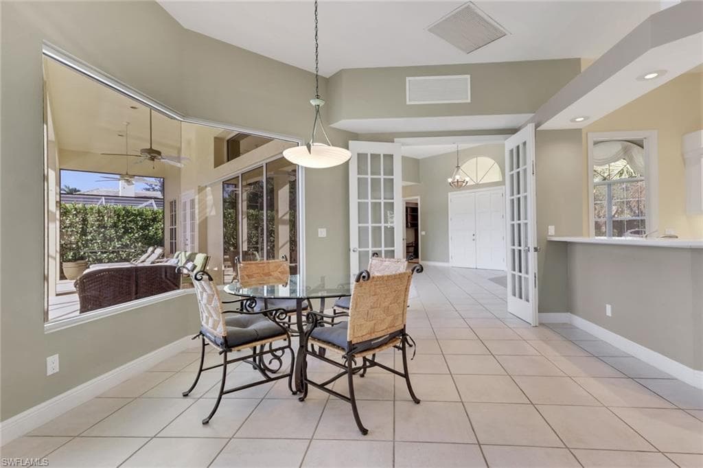 4594 Snowy Egret DR, NAPLES FL 34119-8