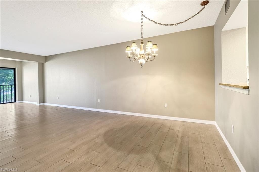 7430 Lake Breeze DR # 206, FORT MYERS FL 33907-5