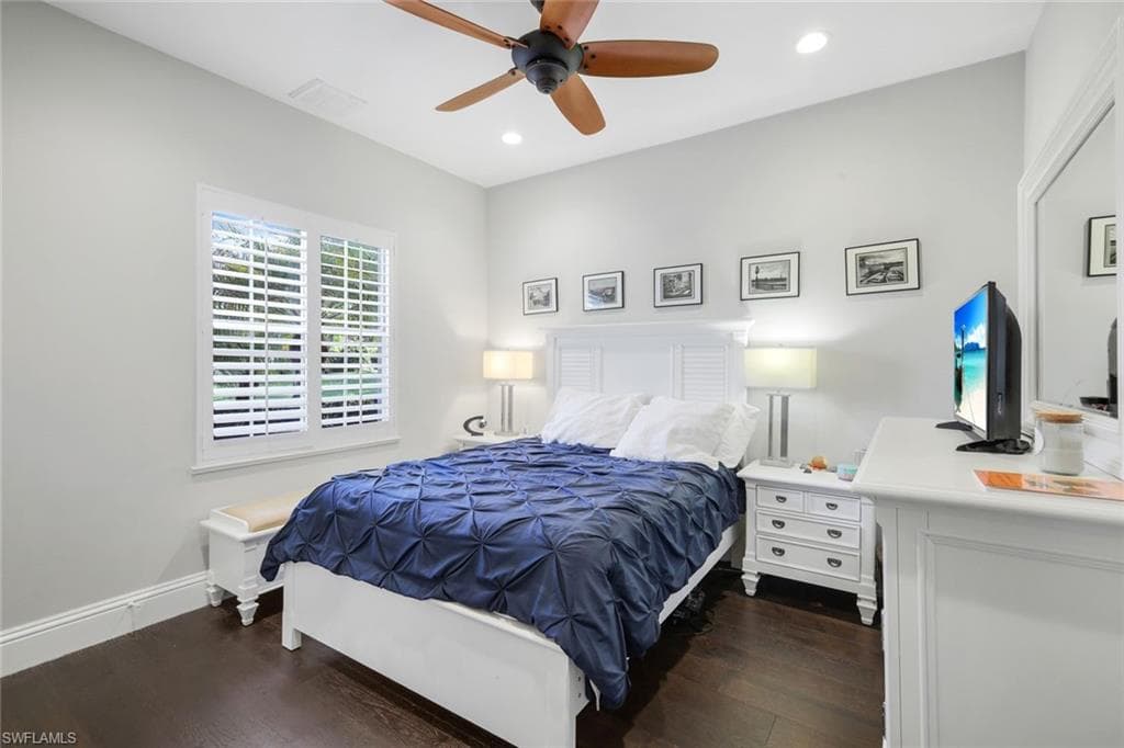 915 Fountain RUN, NAPLES FL 34119-15