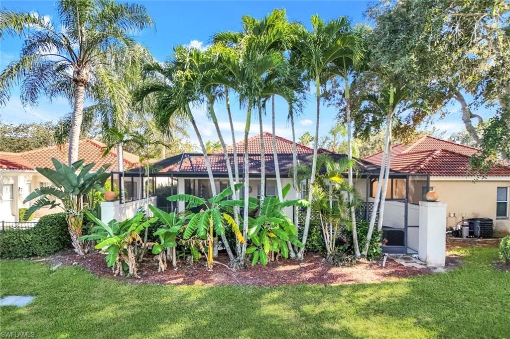 915 Fountain RUN, NAPLES FL 34119-25