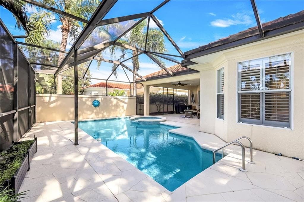 915 Fountain RUN, NAPLES FL 34119-21