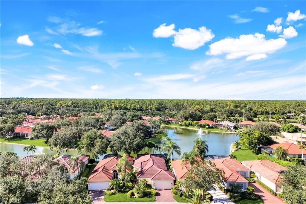 915 Fountain RUN, NAPLES FL 34119-28