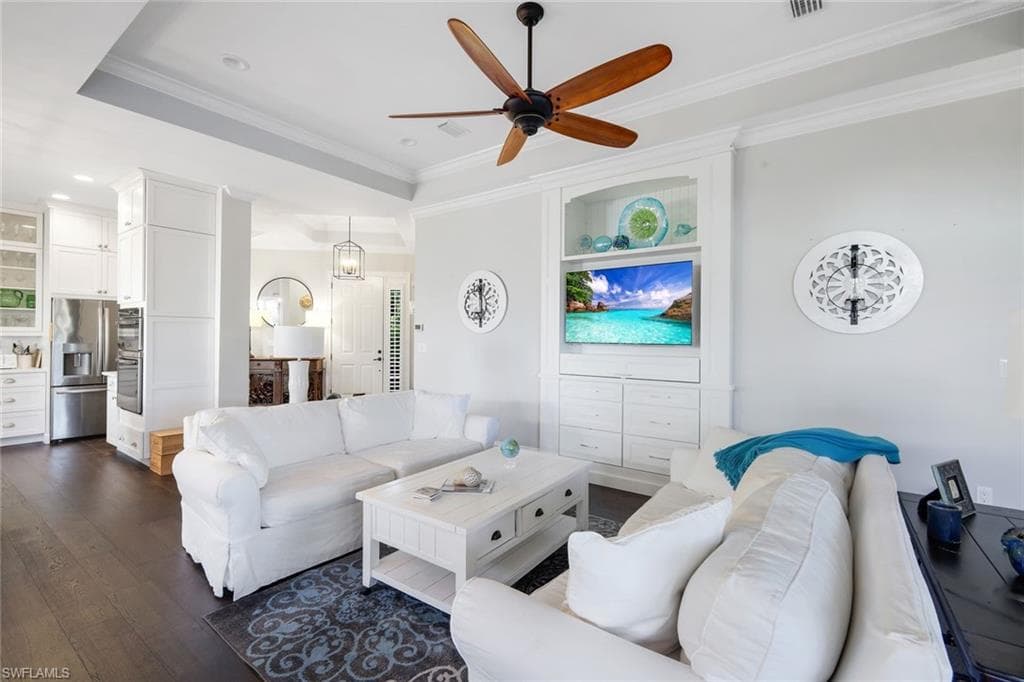 915 Fountain RUN, NAPLES FL 34119-3