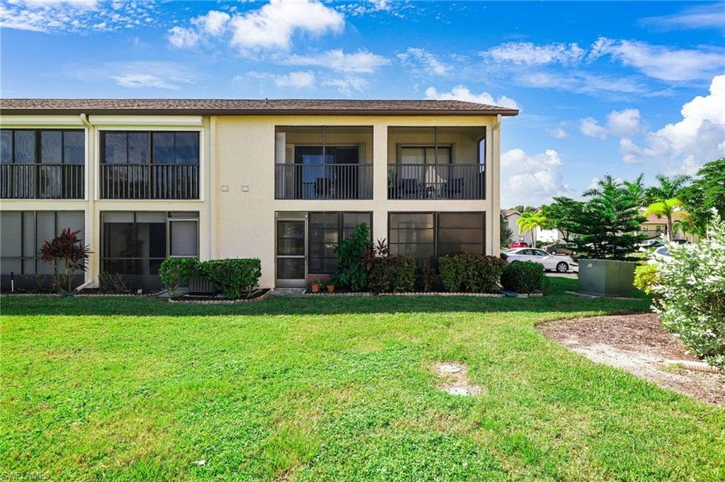 9270 Lake Park DR # 101, FORT MYERS FL 33919-31