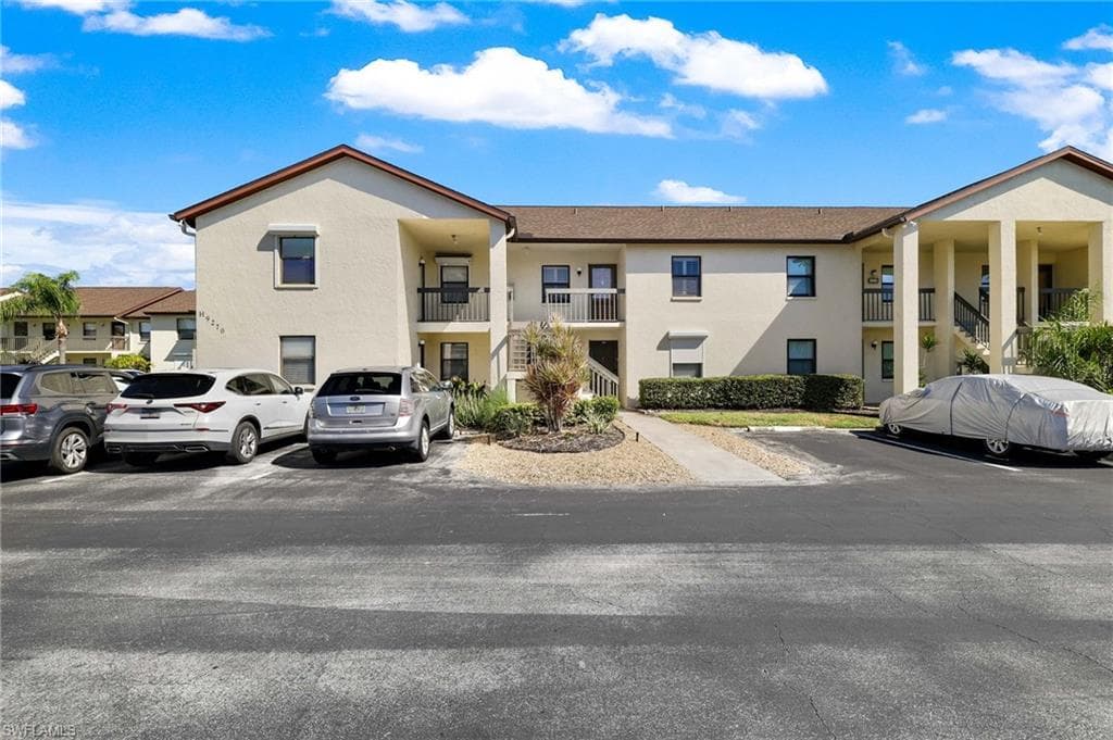 9270 Lake Park DR # 101, FORT MYERS FL 33919-29