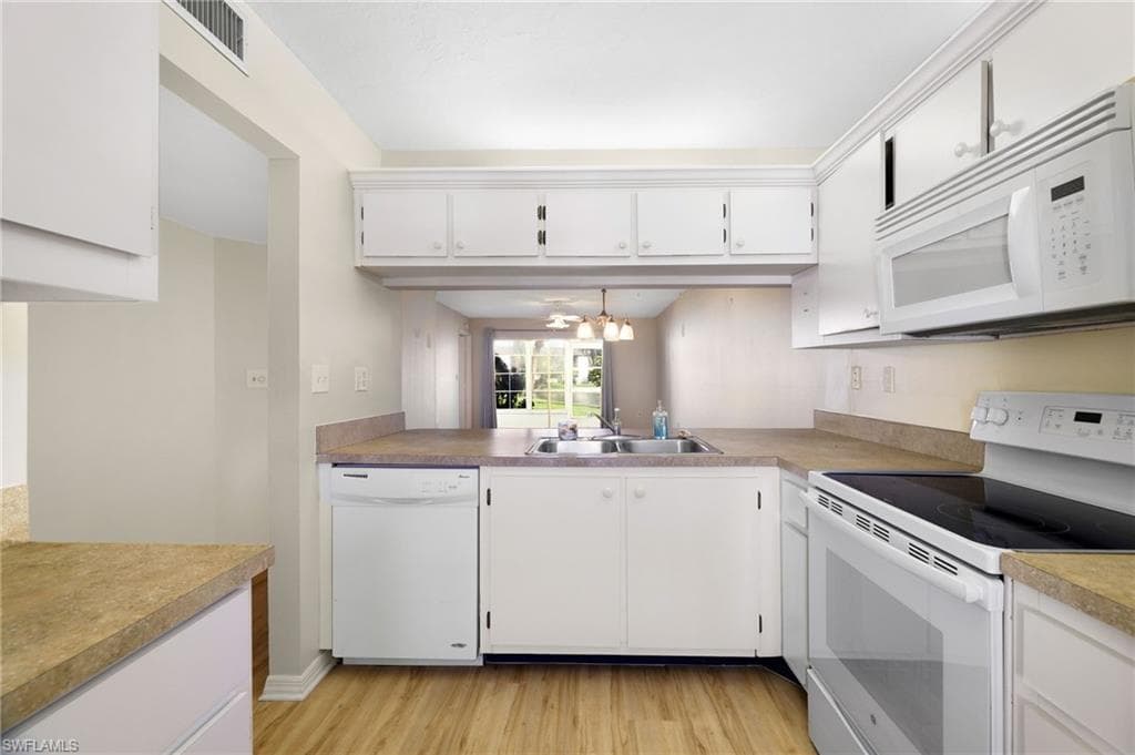 9270 Lake Park DR # 101, FORT MYERS FL 33919-7