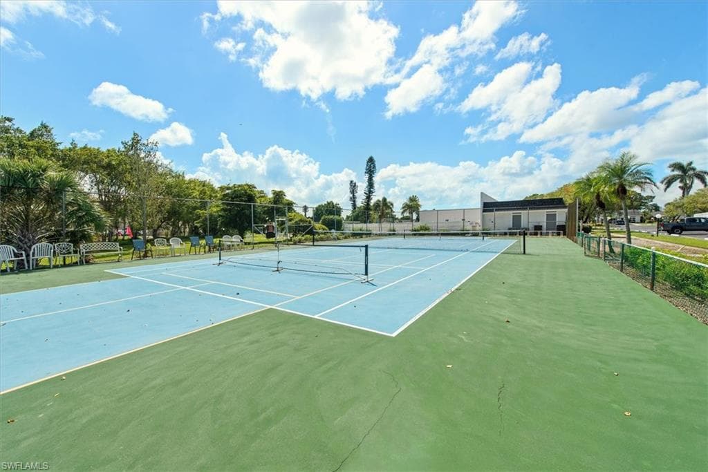 6852 Sandtrap DR # 4, FORT MYERS FL 33919-27