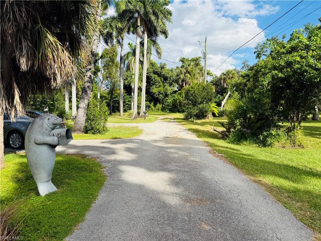 4145 Saums DR, NORTH FORT MYERS FL 33903-11