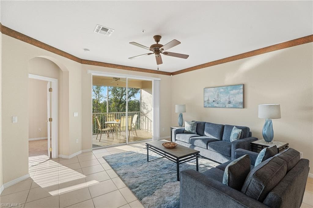 14981 Reflection Key CIR # 335, FORT MYERS FL 33907-8