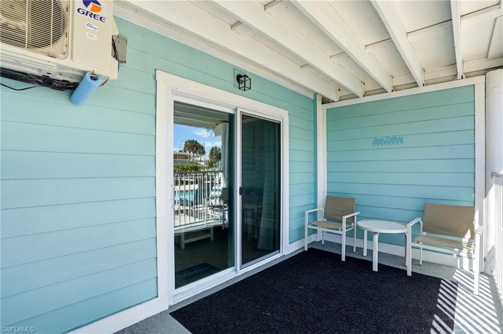 110 Bahia VIA, FORT MYERS BEACH FL 33931-42