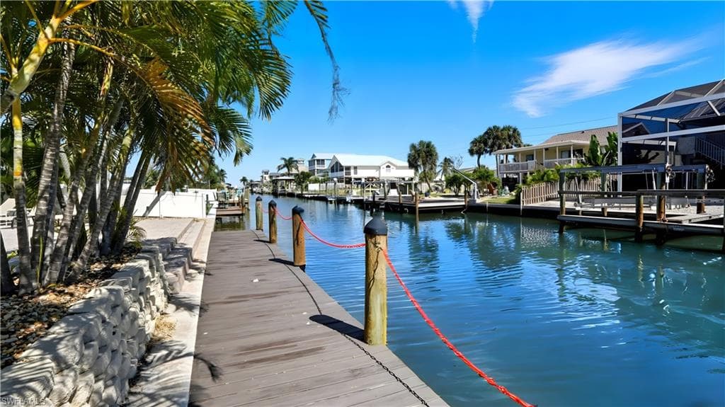 110 Bahia VIA, FORT MYERS BEACH FL 33931-6