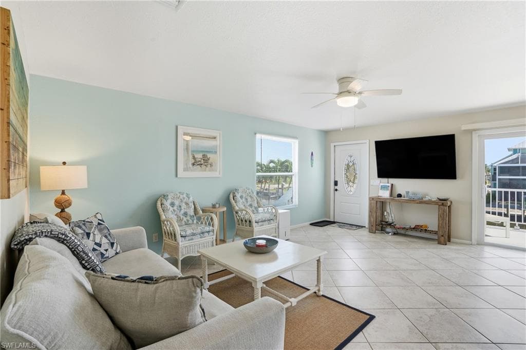 110 Bahia VIA, FORT MYERS BEACH FL 33931-14