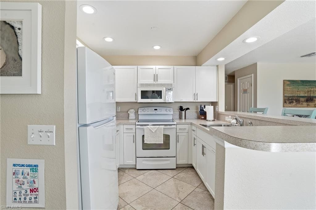 110 Bahia VIA, FORT MYERS BEACH FL 33931-18