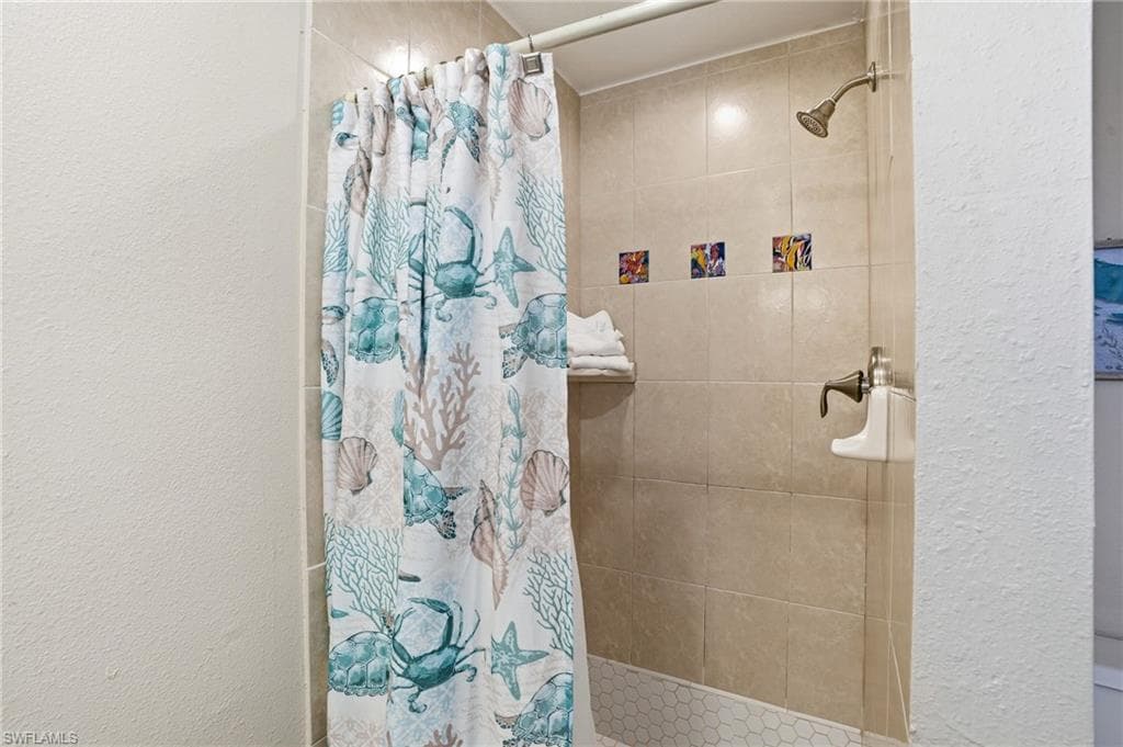 110 Bahia VIA, FORT MYERS BEACH FL 33931-30