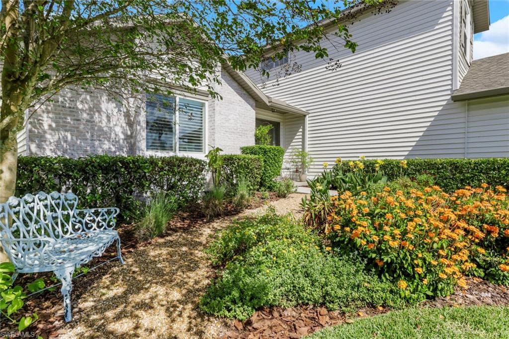 6555 Willow Lake CIR, FORT MYERS FL 33966-33