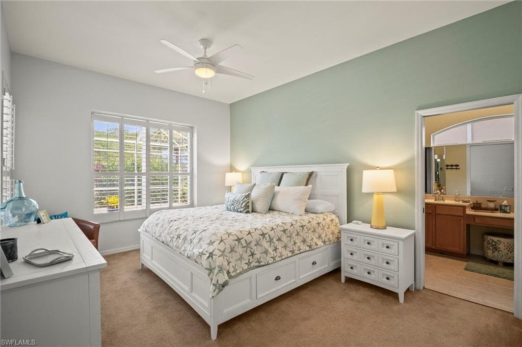 8625 Gleneagle Way, NAPLES FL 34120-15