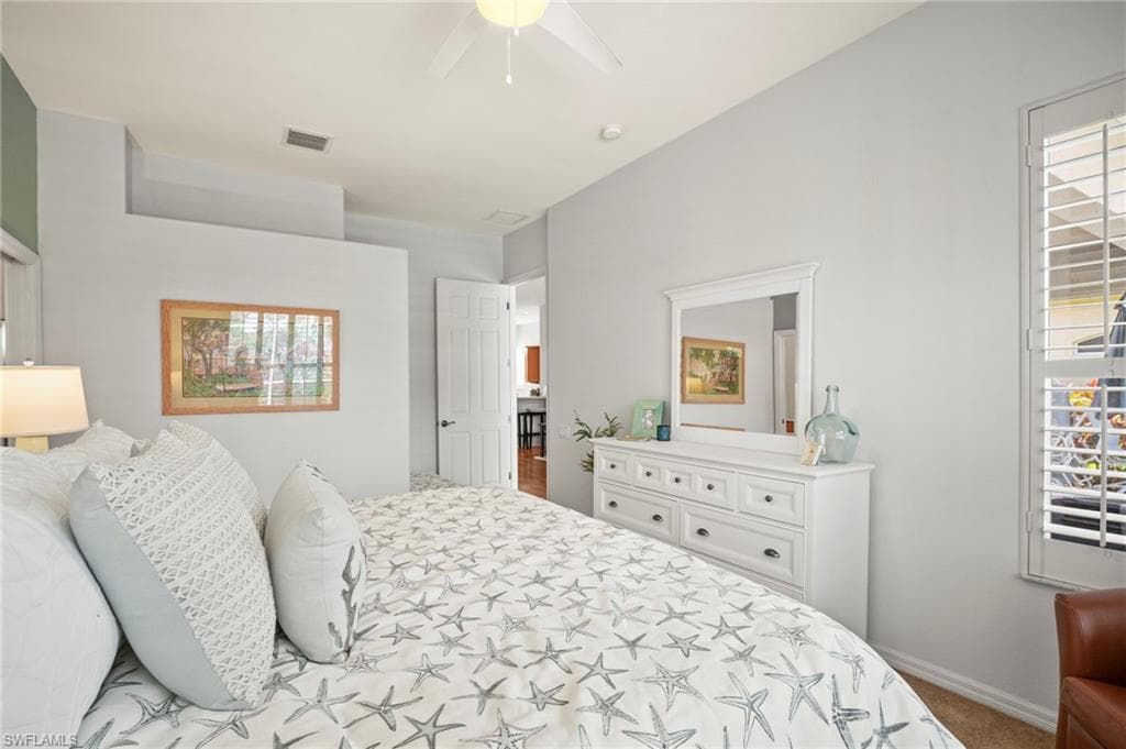 8625 Gleneagle Way, NAPLES FL 34120-18