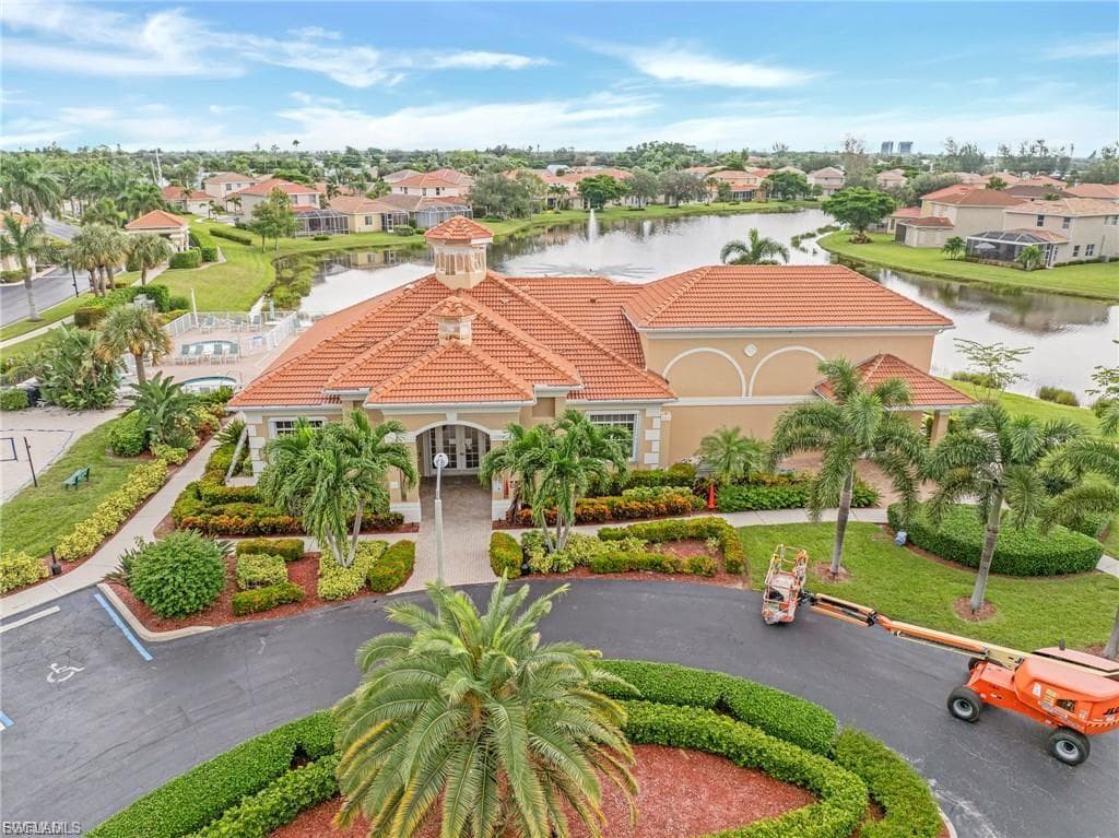 8689 Spring Mountain WAY, FORT MYERS FL 33908-35