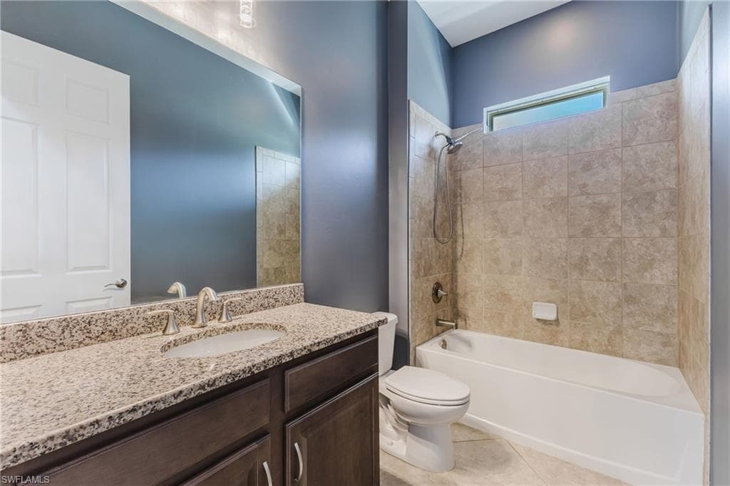 3149 Amadora CIR, CAPE CORAL FL 33909-24