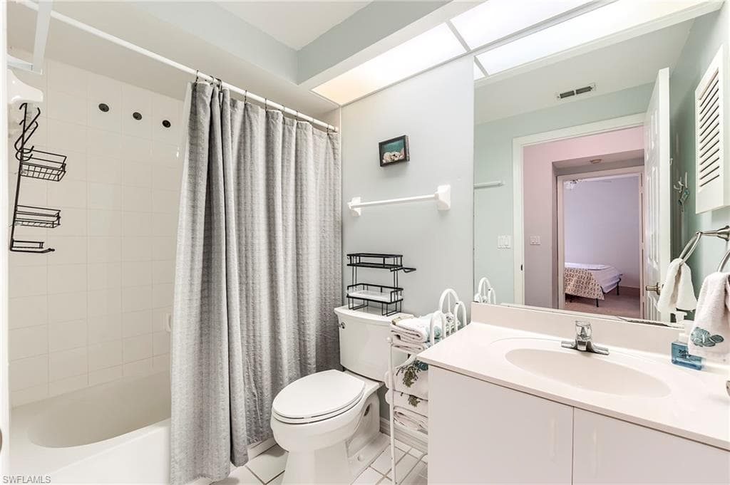 7577 Silver Trumpet LN W # T103, NAPLES FL 34109-25