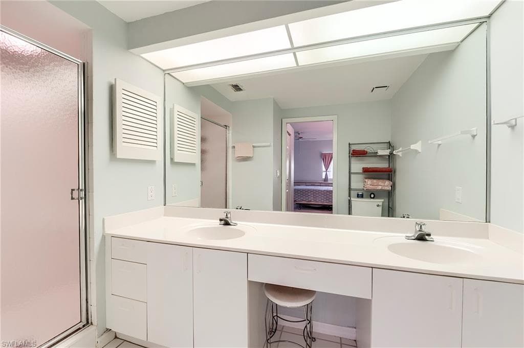 7577 Silver Trumpet LN W # T103, NAPLES FL 34109-19