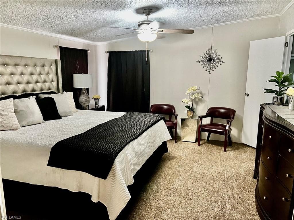 7623/7621 Breeze DR, NORTH FORT MYERS FL 33917-12