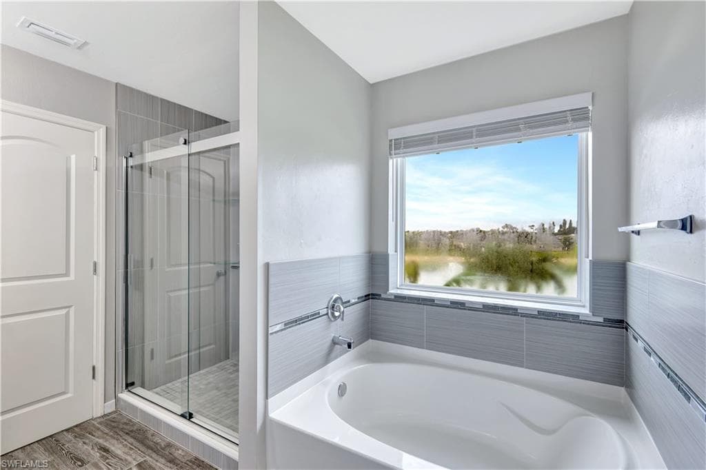 10337 Canal Brook LN, LEHIGH ACRES FL 33936-27