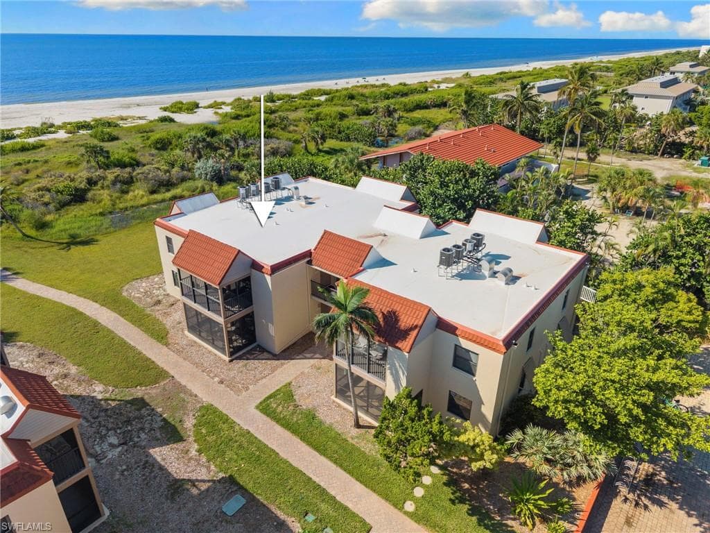 845 E Gulf DR # 121, SANIBEL FL 33957-36