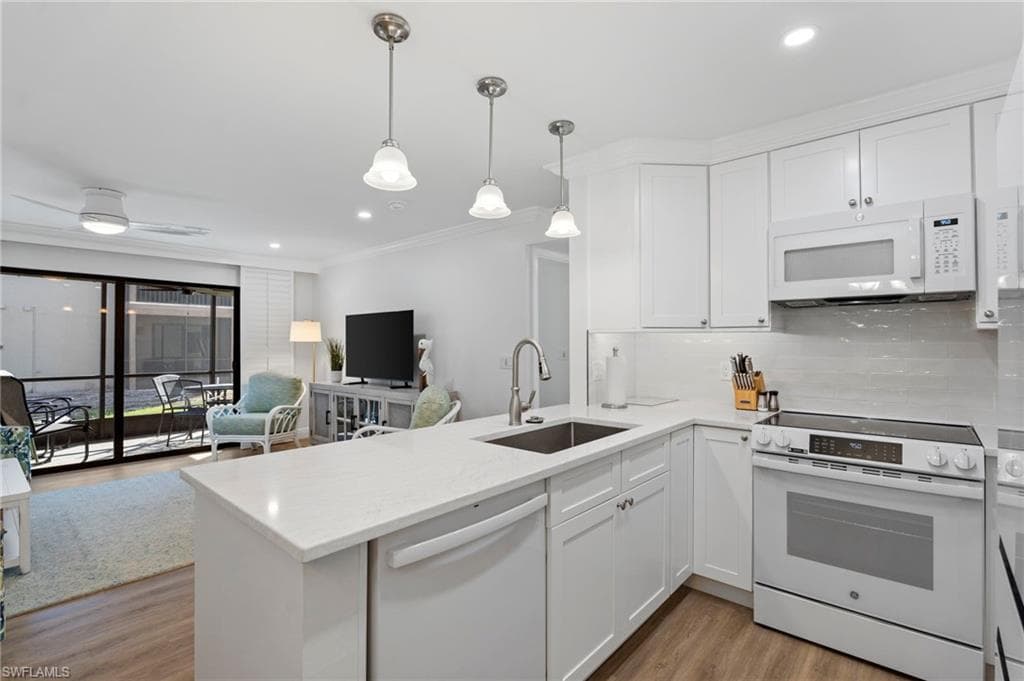 845 E Gulf DR # 121, SANIBEL FL 33957-10