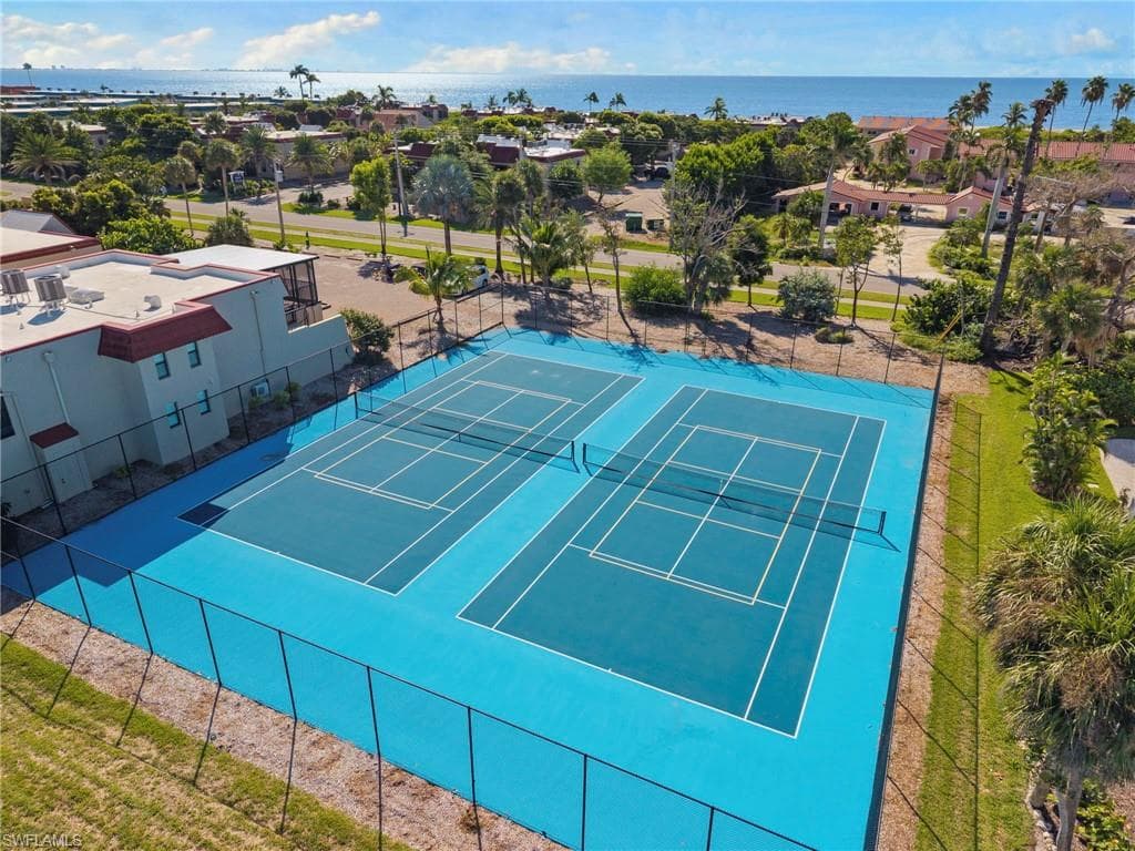 845 E Gulf DR # 121, SANIBEL FL 33957-43