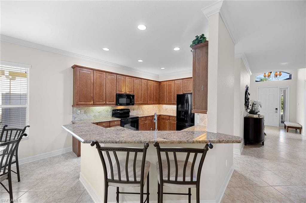 6542 Marbella DR, NAPLES FL 34105-12