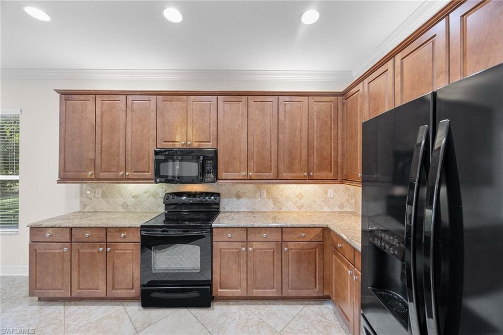 6542 Marbella DR, NAPLES FL 34105-13