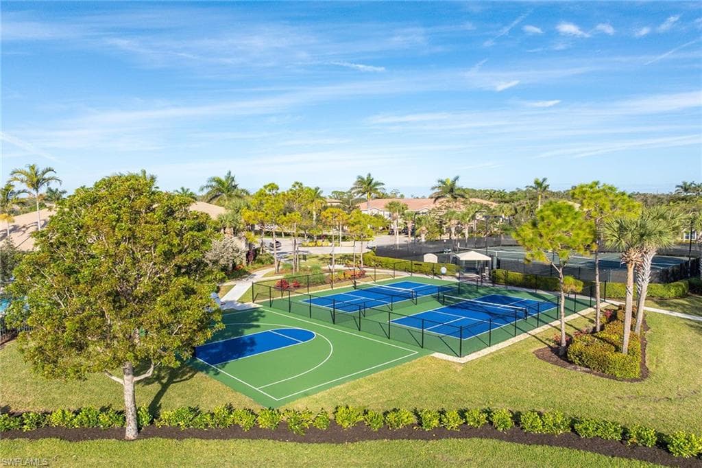 6542 Marbella DR, NAPLES FL 34105-40