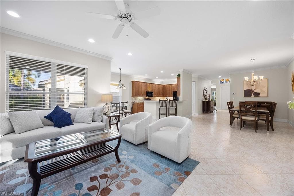 6542 Marbella DR, NAPLES FL 34105-10