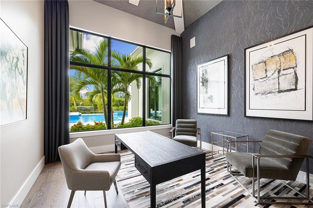 607 Myrtle RD, NAPLES FL 34108-25