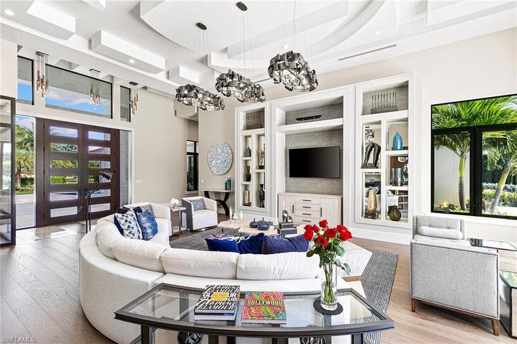 607 Myrtle RD, NAPLES FL 34108-6