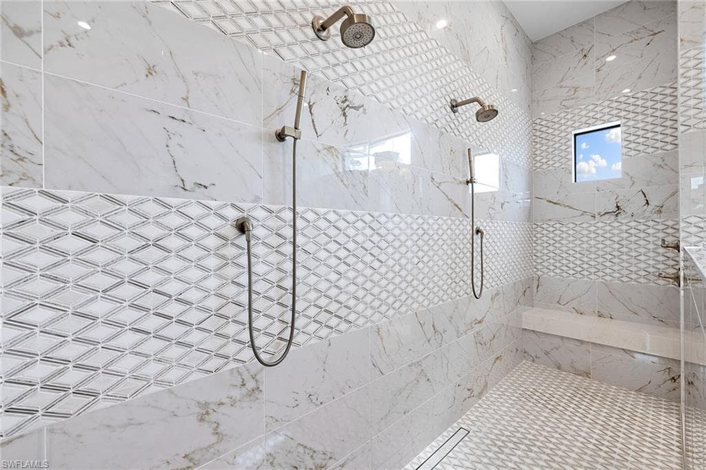 607 Myrtle RD, NAPLES FL 34108-31