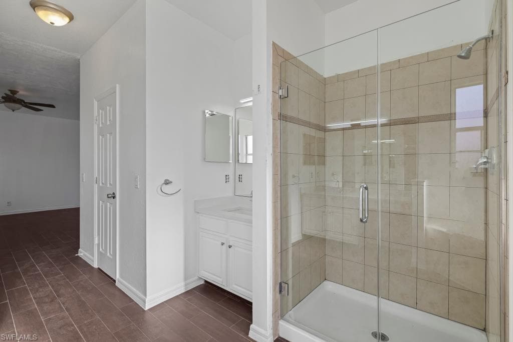 2800 Amberwood LN, NAPLES FL 34120-19
