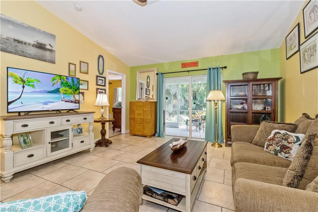 5520 Phillips ST, BOKEELIA FL 33922-9