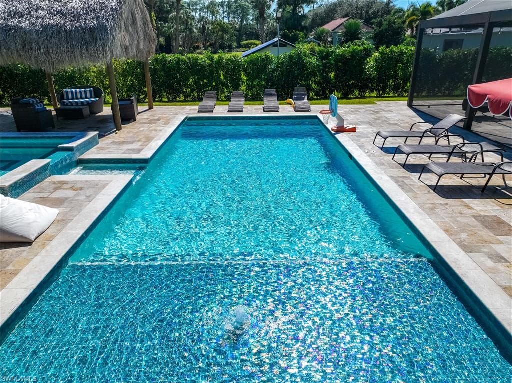 1890 Oakes BLVD # A, NAPLES FL 34119-1