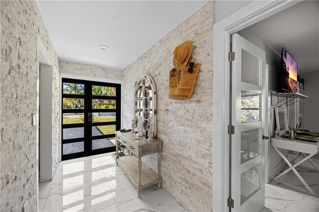 1890 Oakes BLVD # A, NAPLES FL 34119-3