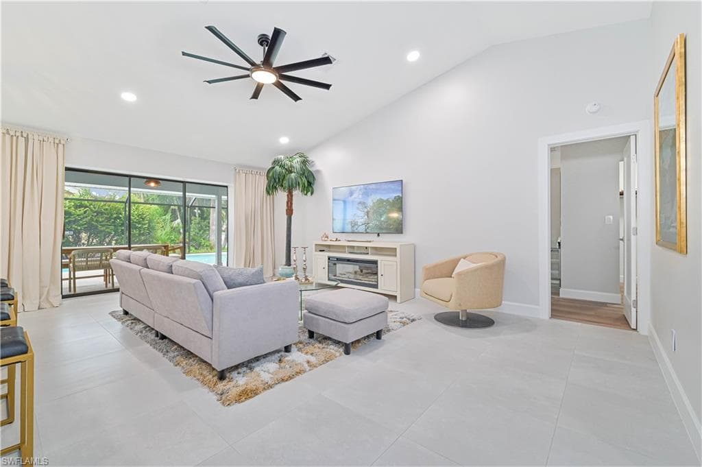 28211 Winthrop CIR, BONITA SPRINGS FL 34134-16