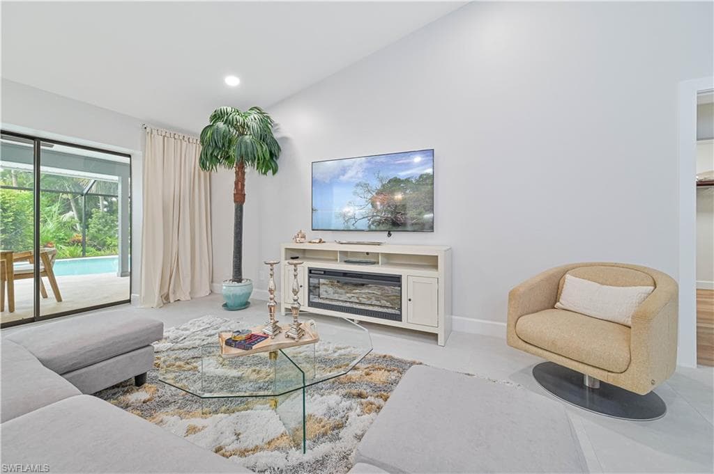 28211 Winthrop CIR, BONITA SPRINGS FL 34134-17