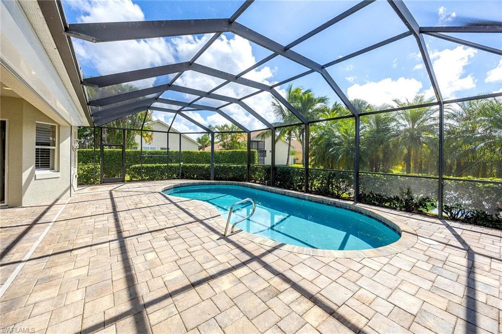 5024 Old Pond DR, NAPLES FL 34104-31