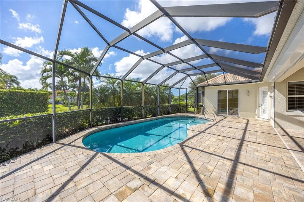 5024 Old Pond DR, NAPLES FL 34104-29