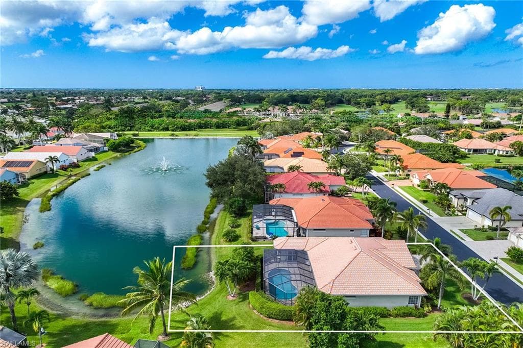 5024 Old Pond DR, NAPLES FL 34104-39