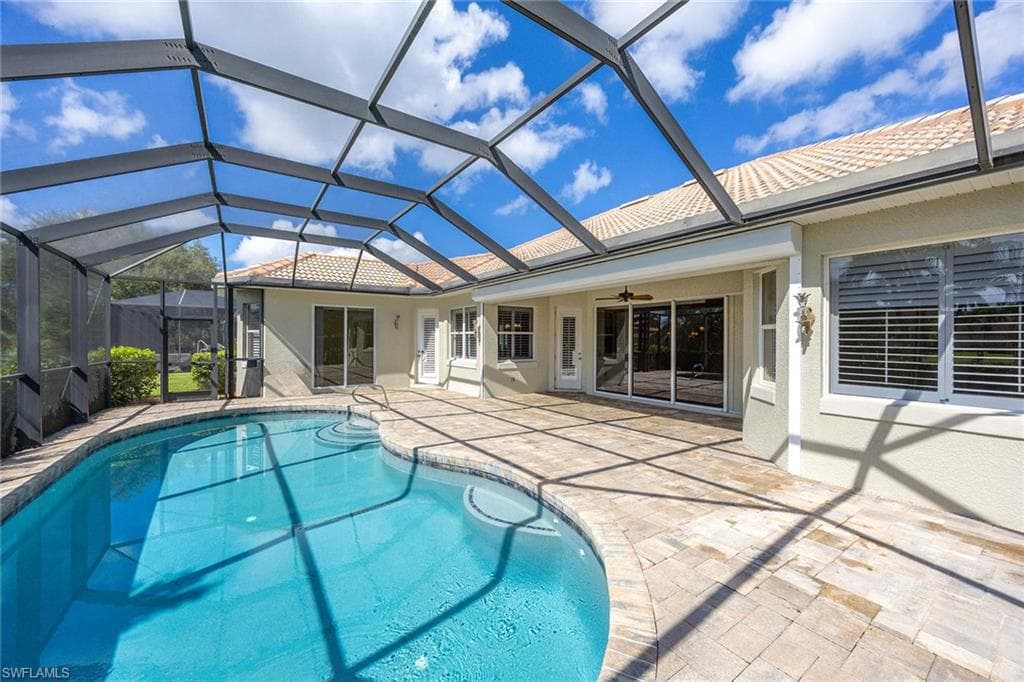 5024 Old Pond DR, NAPLES FL 34104-30
