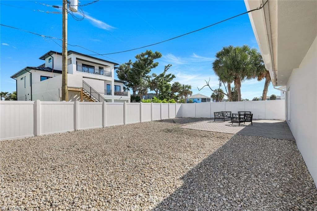 7987 Estero BLVD, FORT MYERS BEACH FL 33931-29